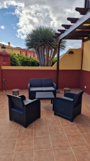 Lightbooking Las Brenas Garden con piscina